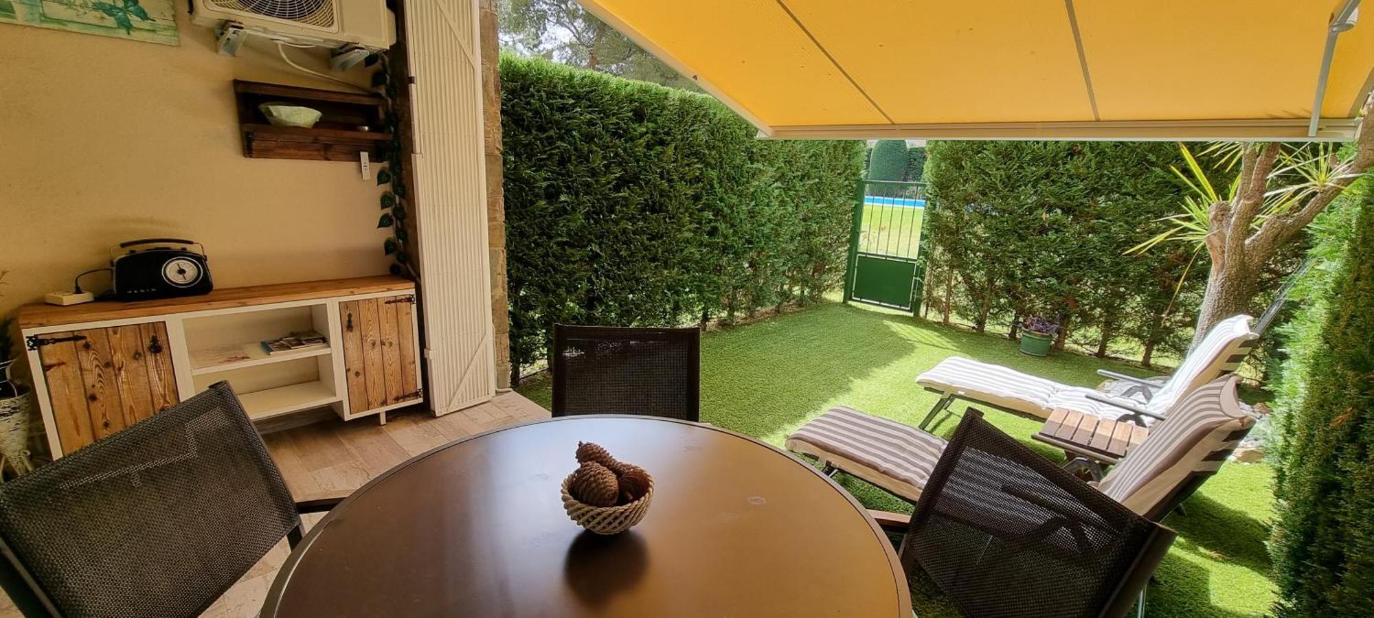 Vidabrava Sagaro Garden, Jardin Privado, Piscina, 150 M Playa Apartment ซากาโร ภายนอก รูปภาพ